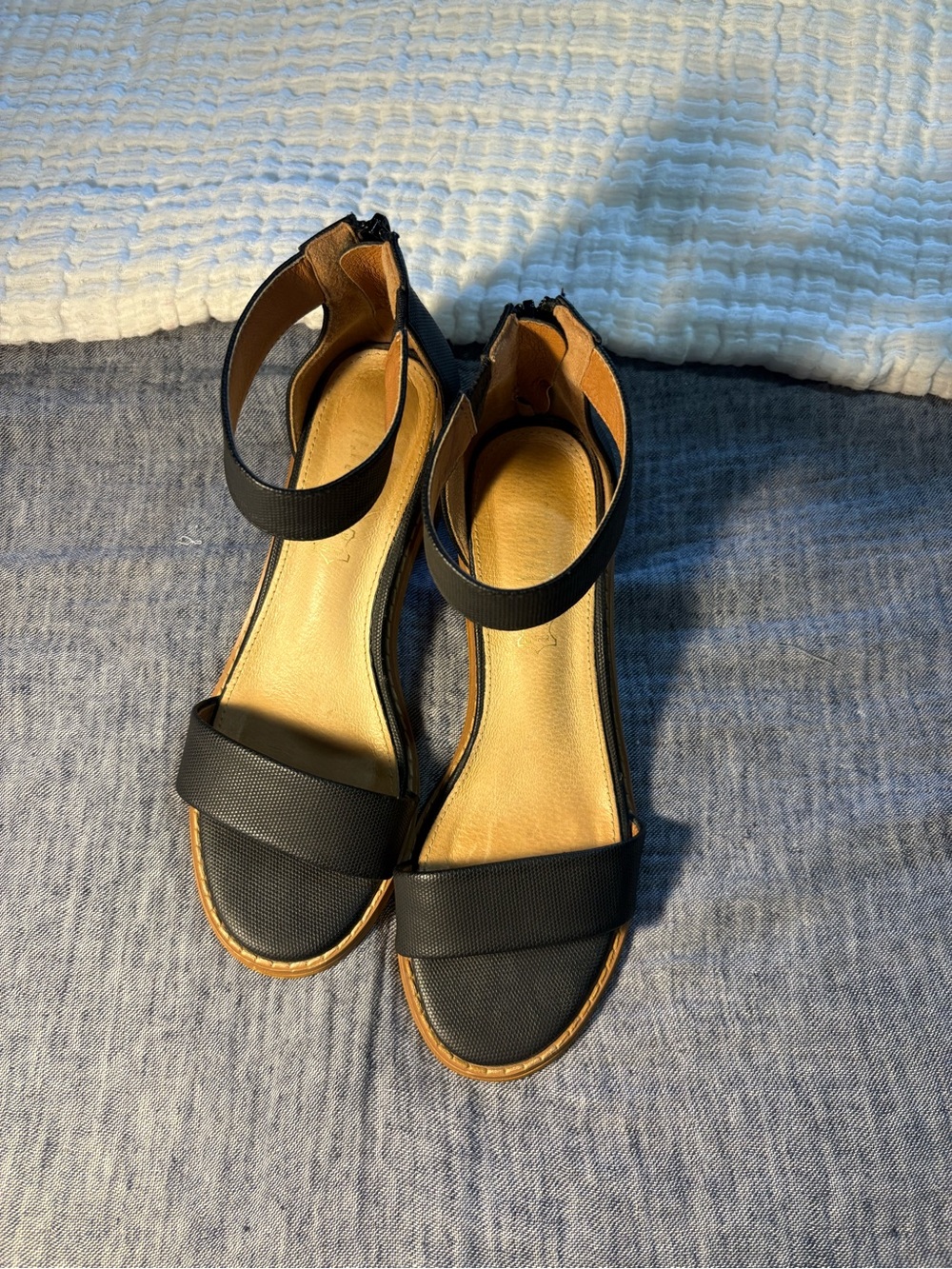 MI.IM black wedge ankle-strap sandal